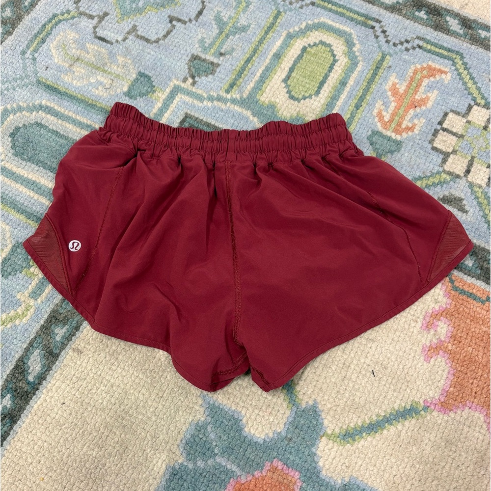 Wine red 2.5” hotty hot lululemon shorts